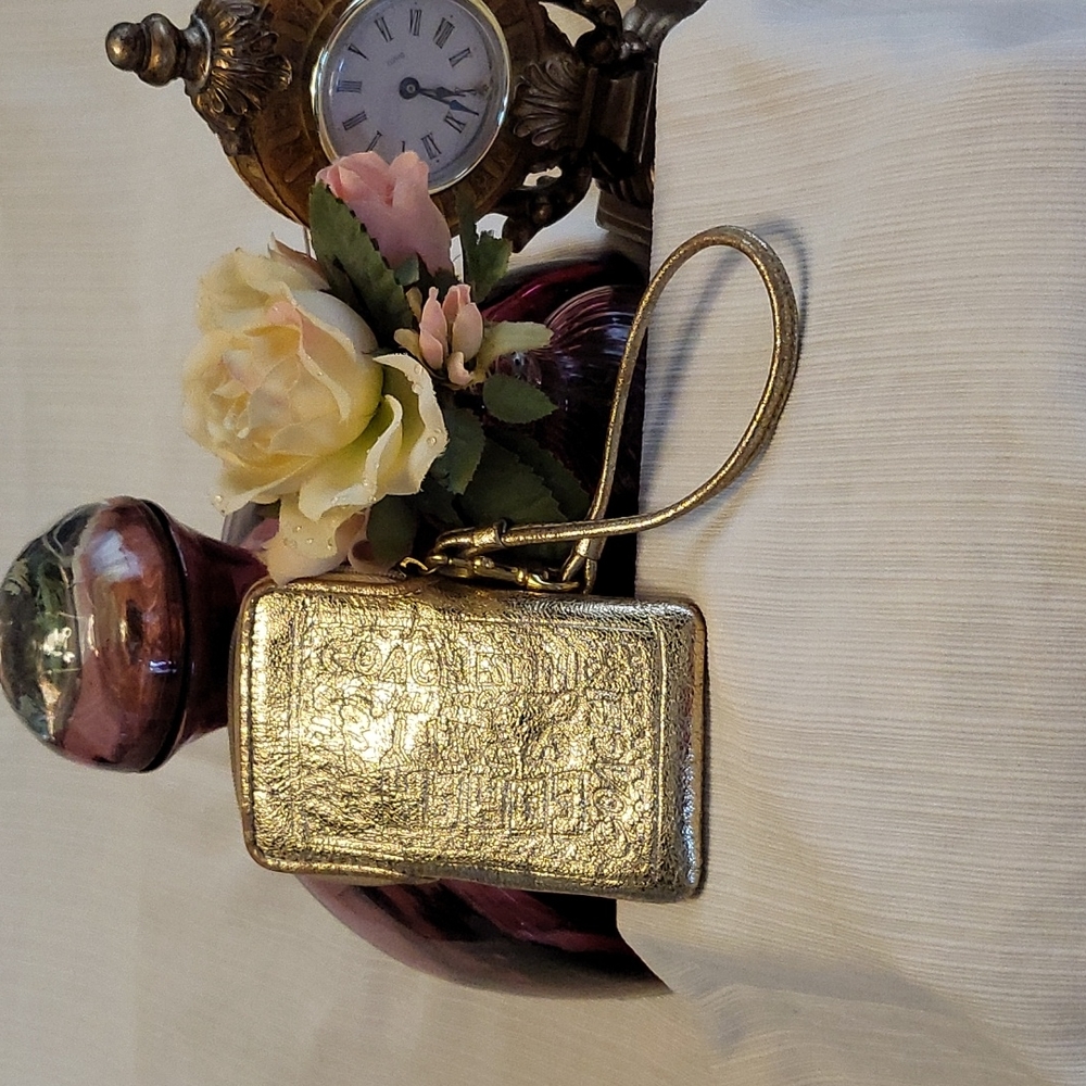 Coach poppy wristlet